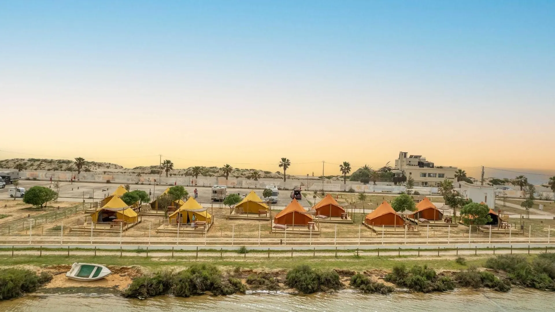 Luxury tent Glamping Camp Faro Hotel